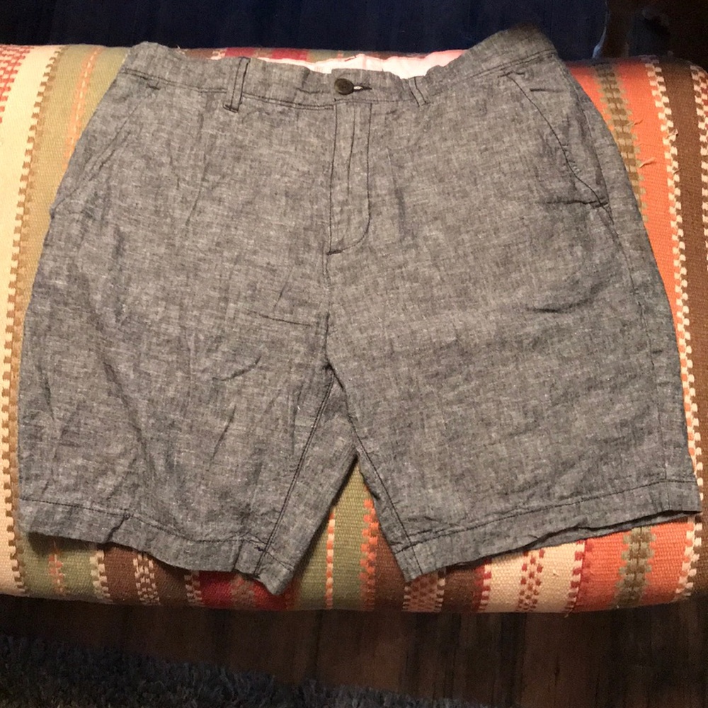 Gray shorts